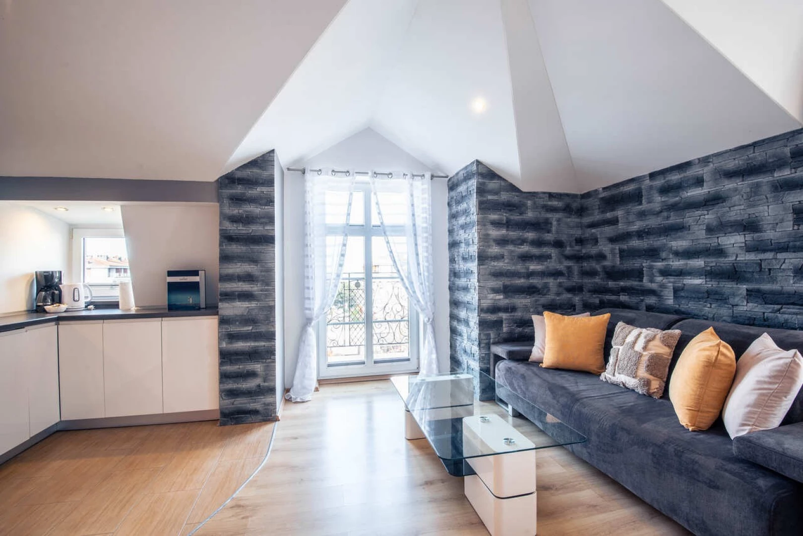Ferienwohnung Drei Kronen Swinemünde 53 – Wohnzimmer mit Sofa